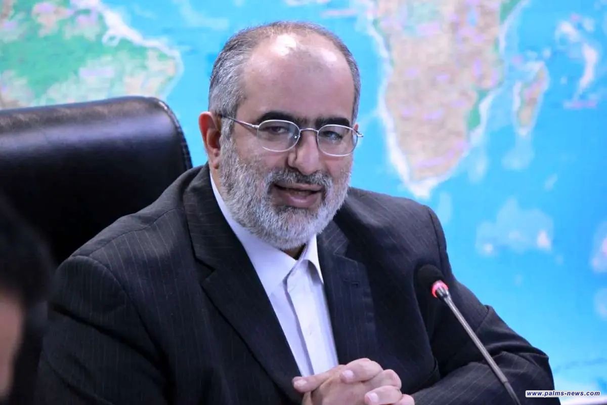 حسام الدين آشنا : نحن إيران والتاريخ أقوى من القصف